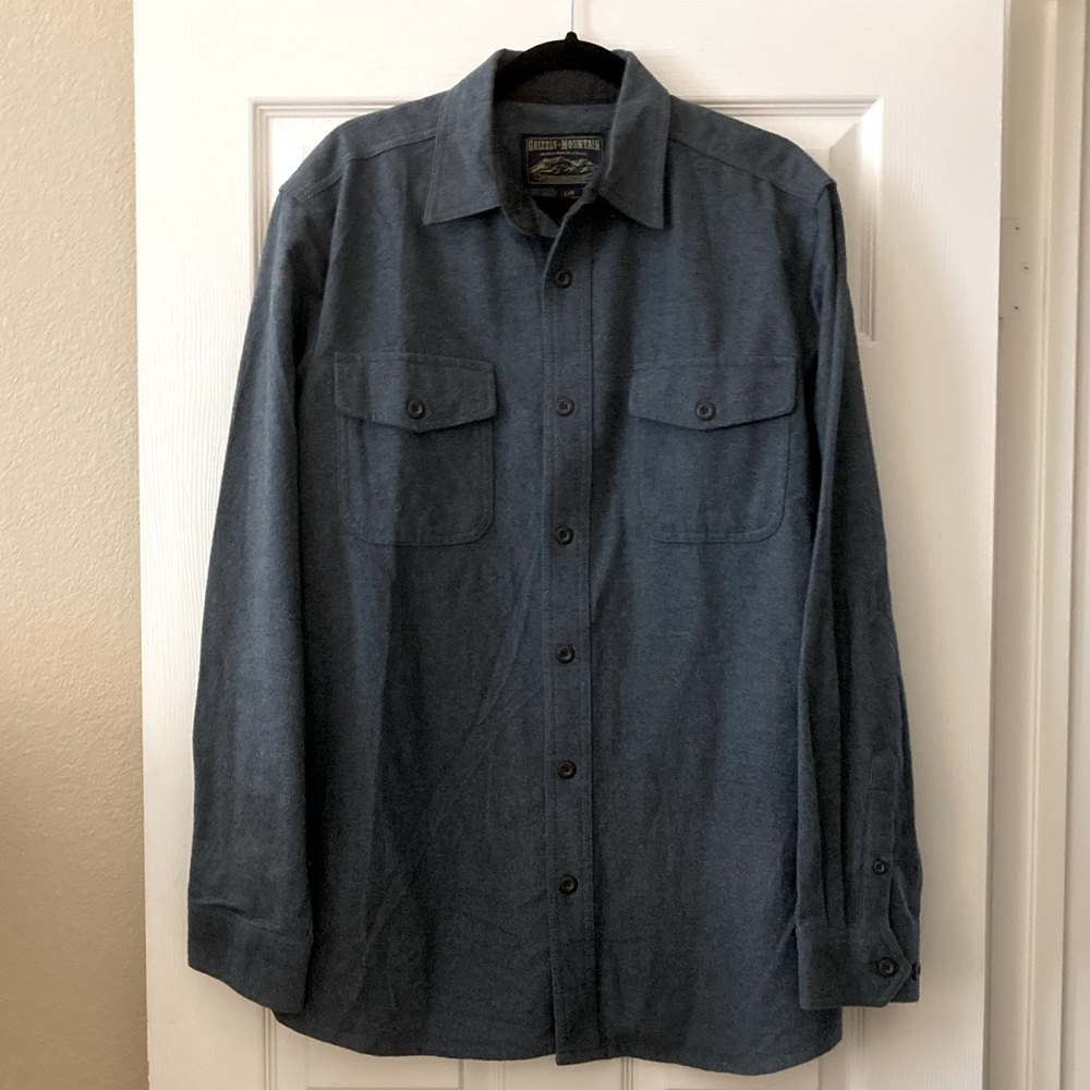 Gray Shirt by Grizzly Mountain